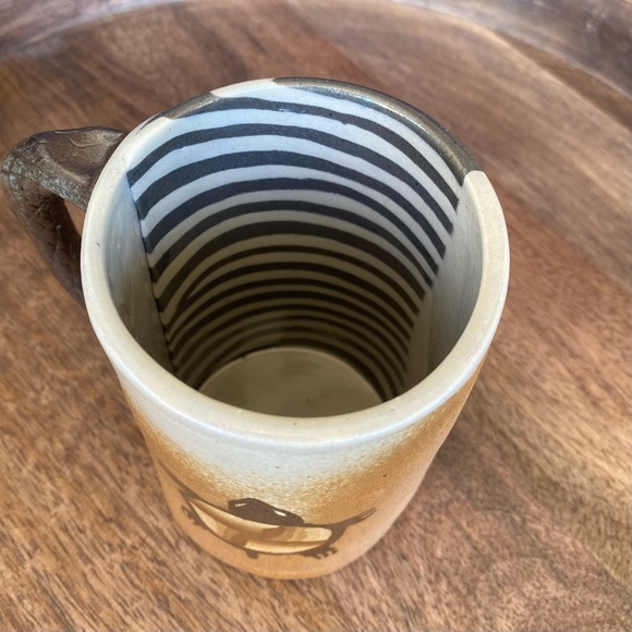 Two Gorgeous Hand-Thrown Studio Art Turtle Pottery Mugs Signed Artist:  … - Picture 4 of 10